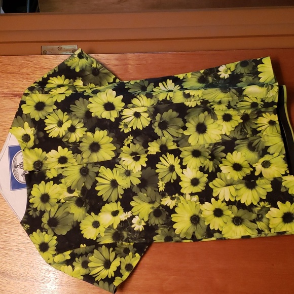 Blouse - Picture 2 of 4